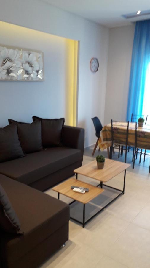 House Dilena Tsimtsiri Luxury Apartment 2 ลิเมนาเรีย ภายนอก รูปภาพ